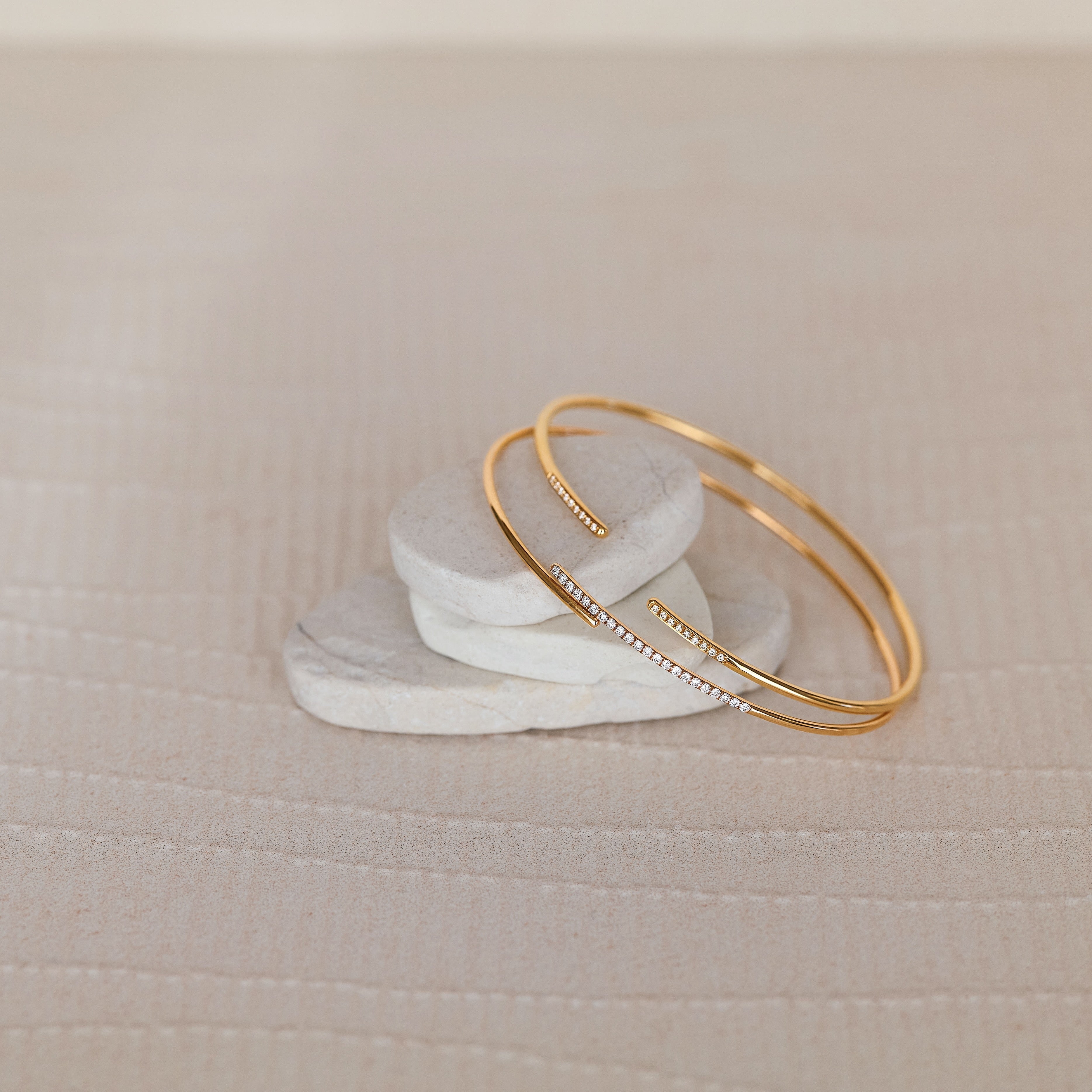 Current 18K solid yellow gold diamond open bangle bracelet