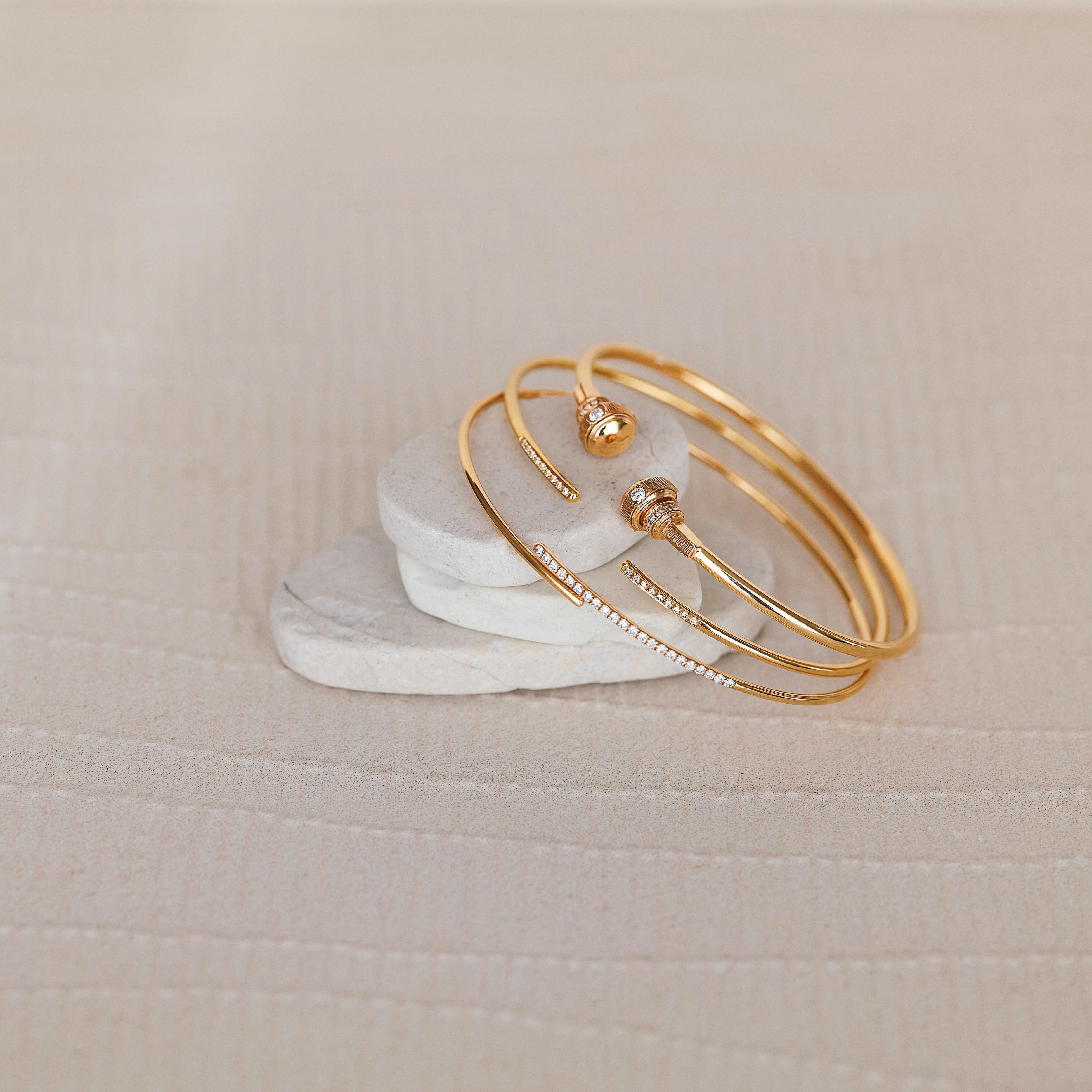 Current 18K solid yellow gold diamond open bangle bracelet