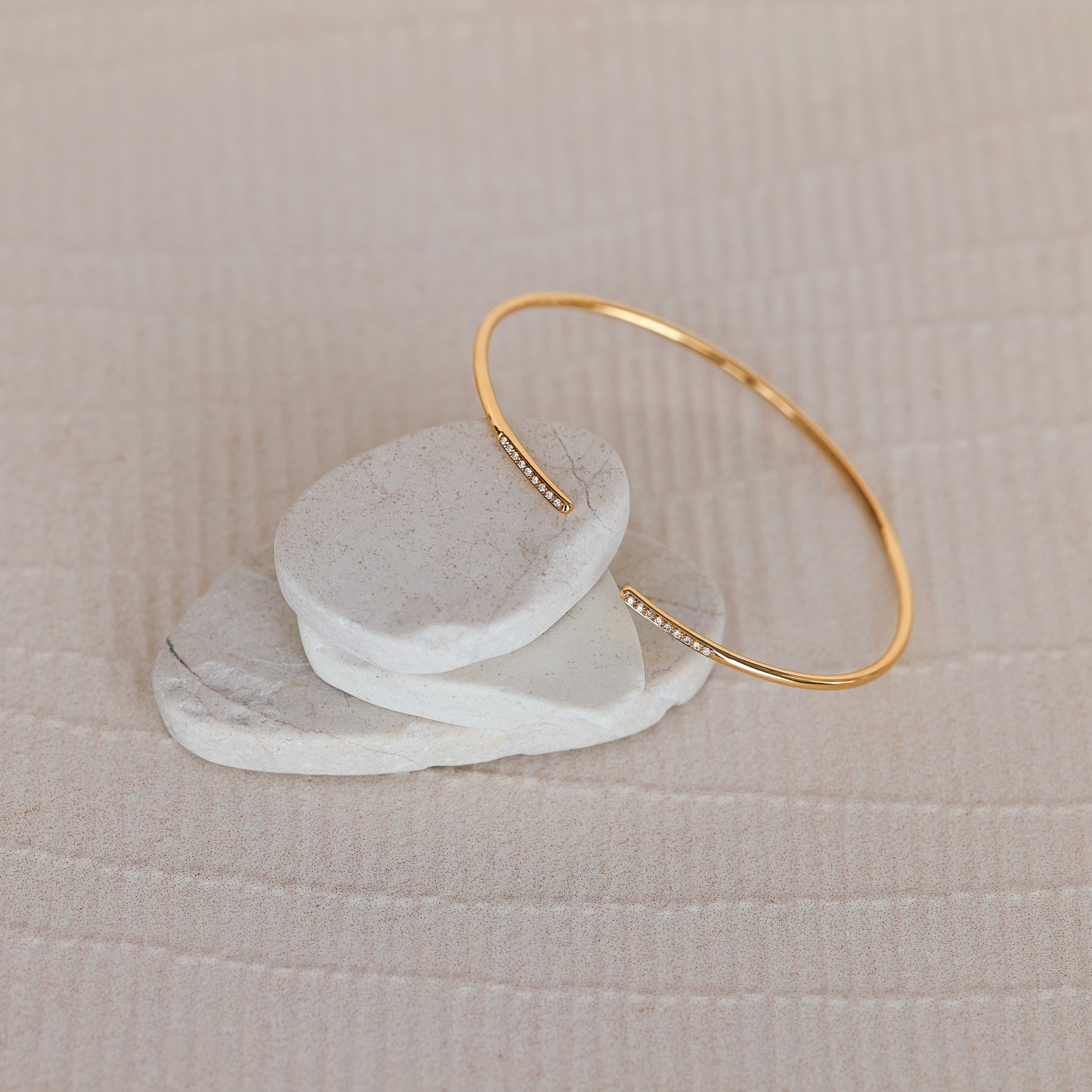 Current 18K solid yellow gold diamond open bangle bracelet