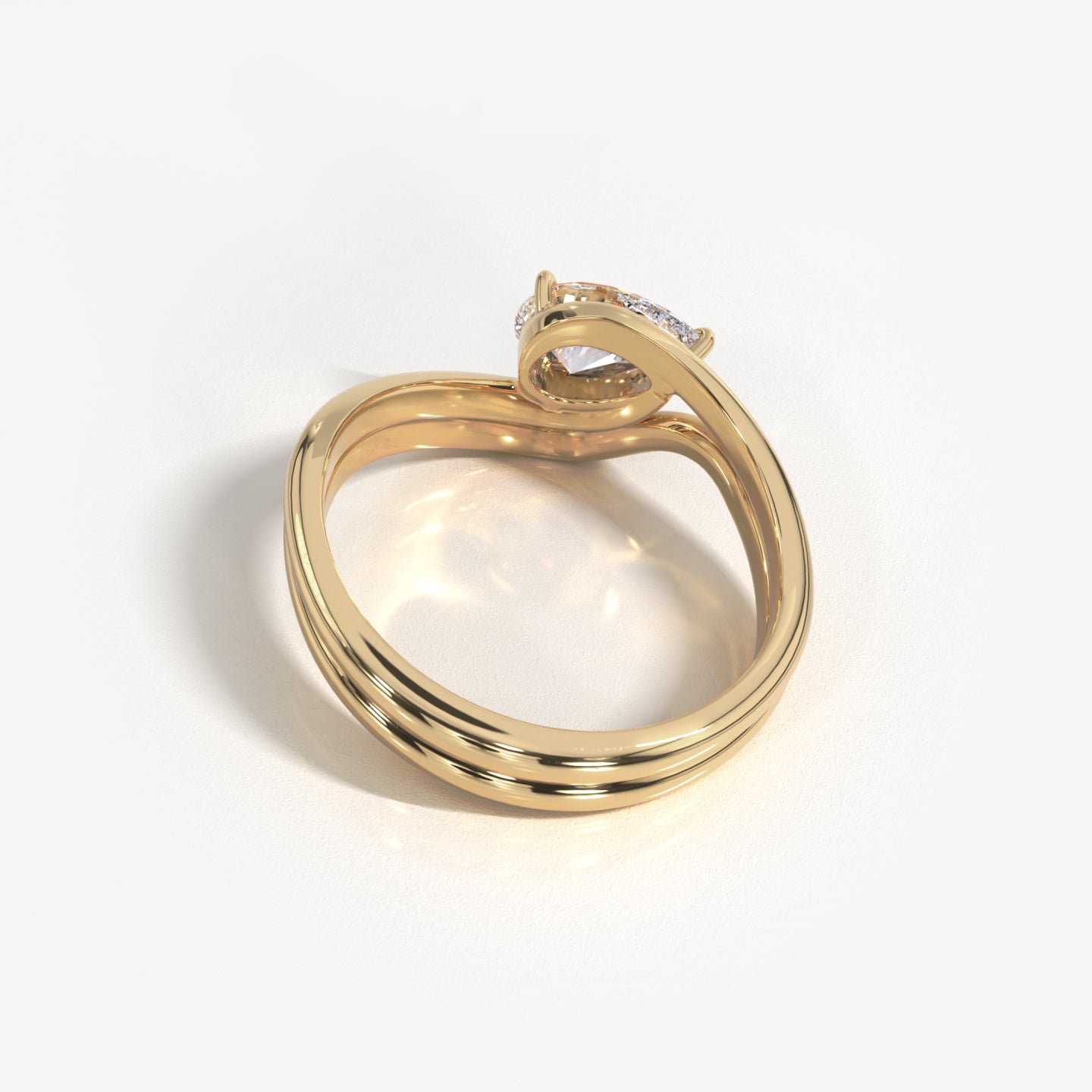 Eliana 14K solid yellow gold with pear-shaped diamond nesting ring and band set